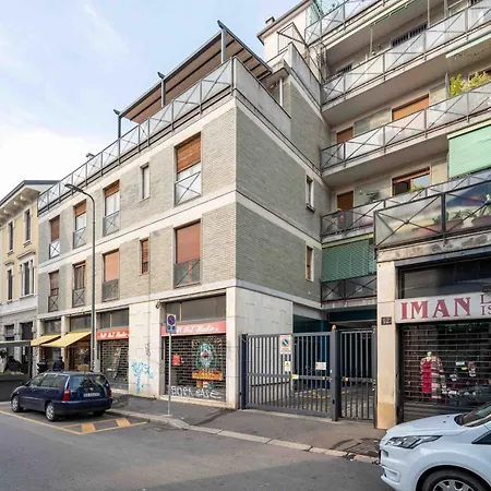 12 Centro Parking Free Mediolan