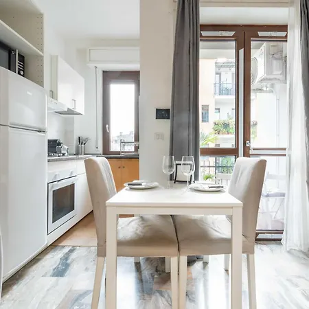 12 Centro Parking Free * Mediolan