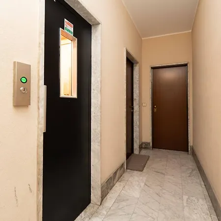 12 Centro Parking Free * Mediolan